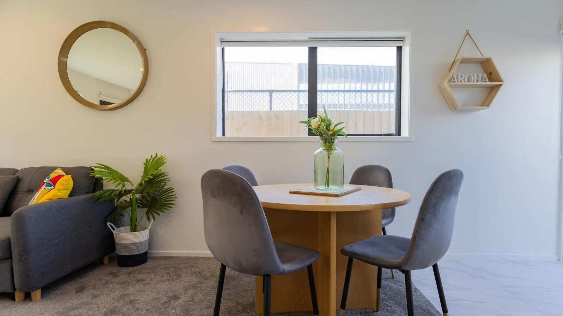 Holiday home Luxury 2 Bedroom Townhouse By Hagley Park In Cbd Christchurch